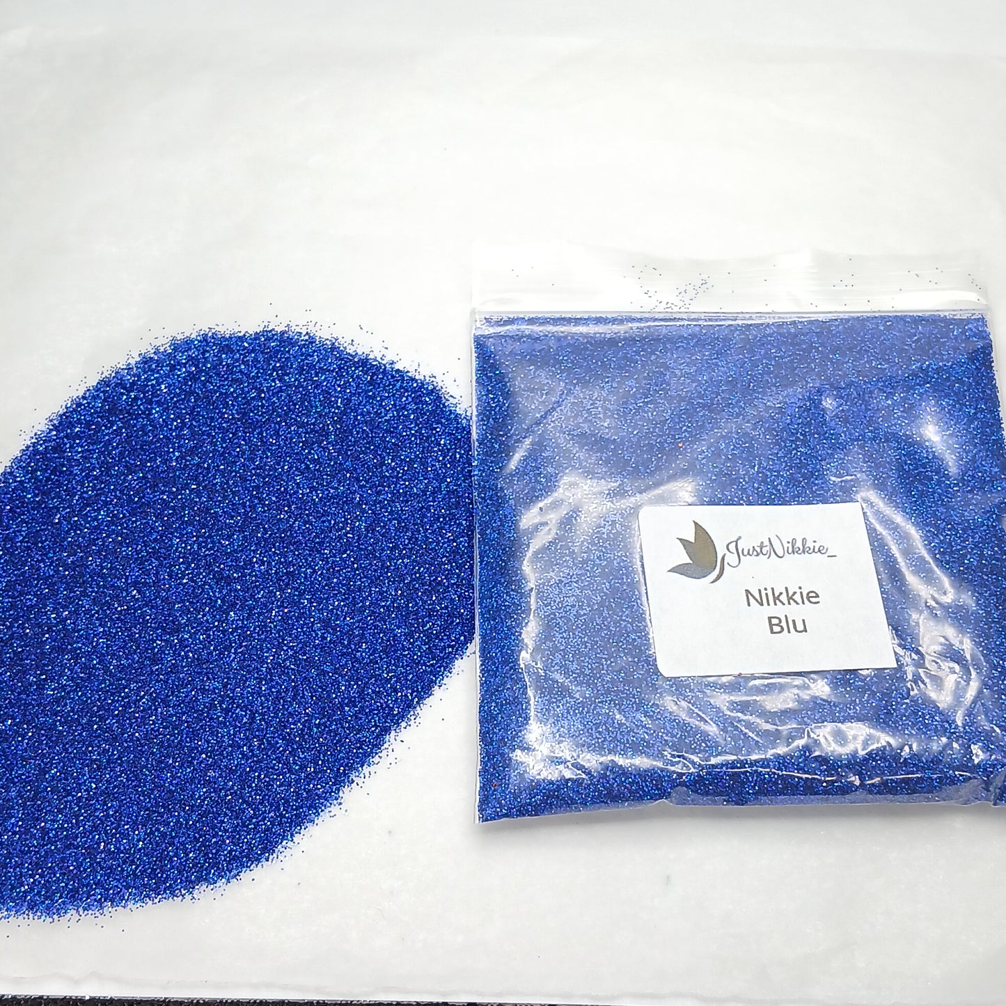 Nikkie Blu Holographic Glitter – Captivating Dark Blue Extra Fine Glitter