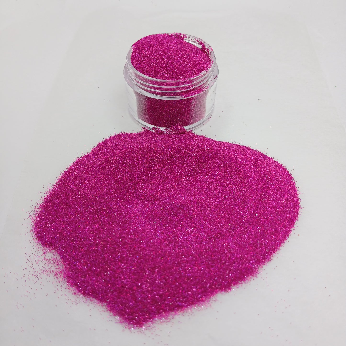 Magenta Madness – UV Color-Changing Glitter