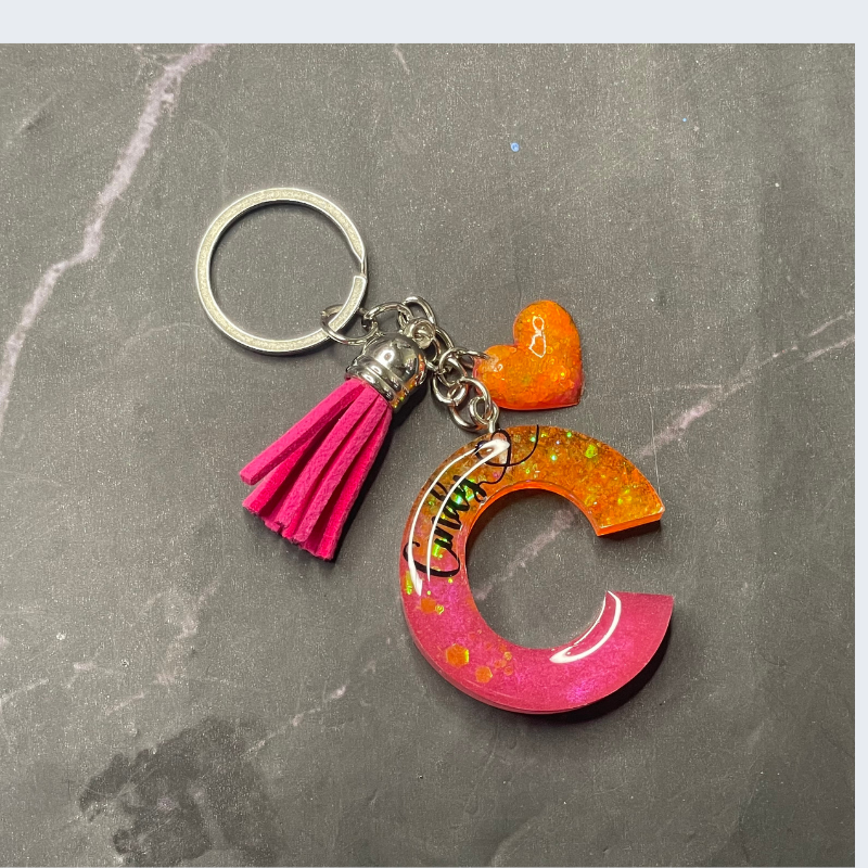 Personalized Resin Letter Keychain – Customizable Accessory