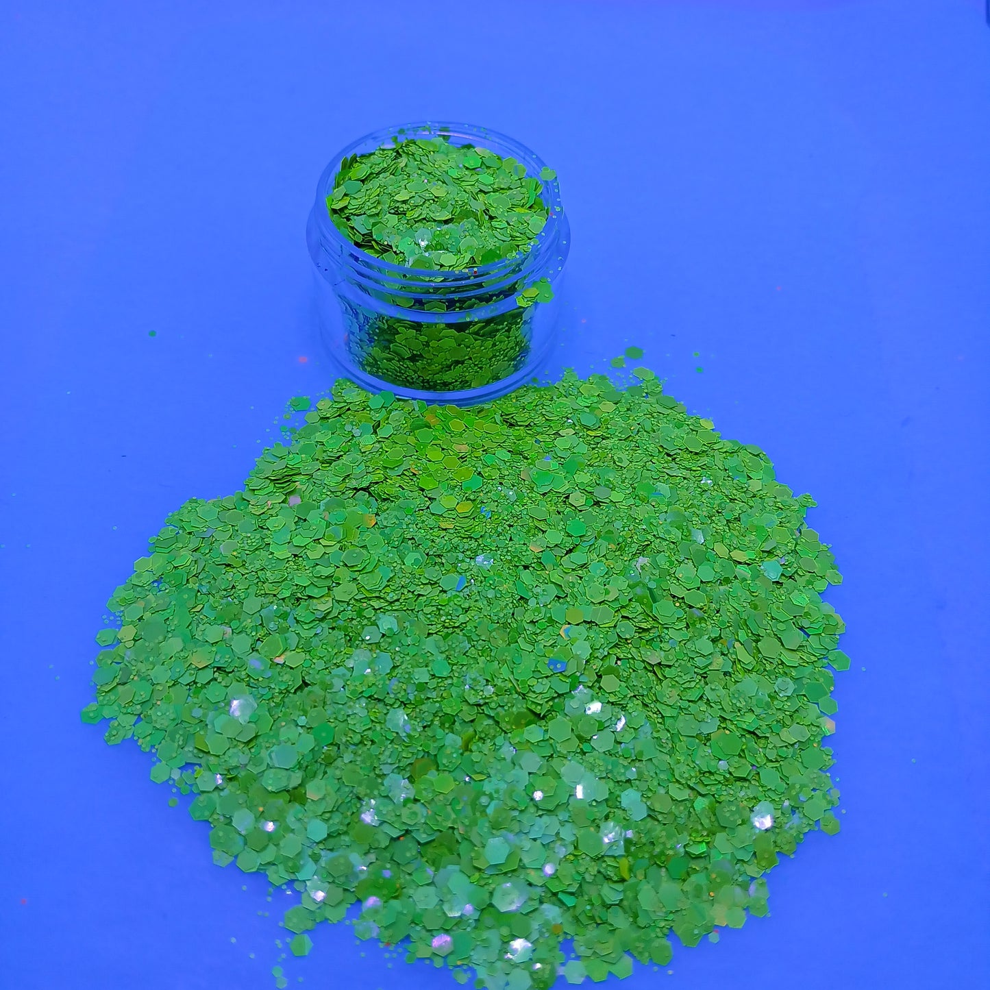 Pickle Me Sparkly – UV Color-Changing Glitter