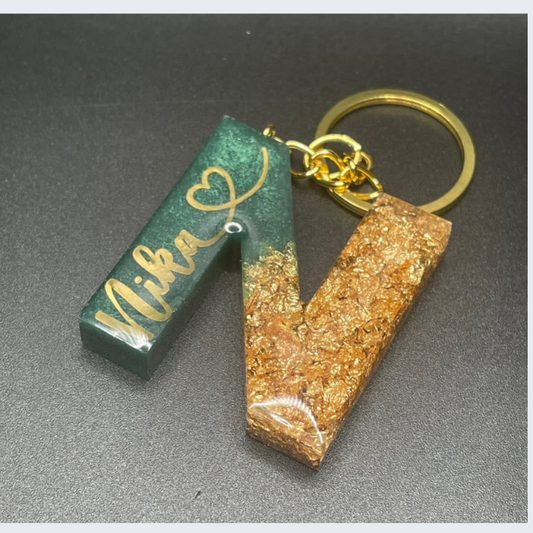Custom Foil Resin Letter Keychain – Personalized Elegant Accessory